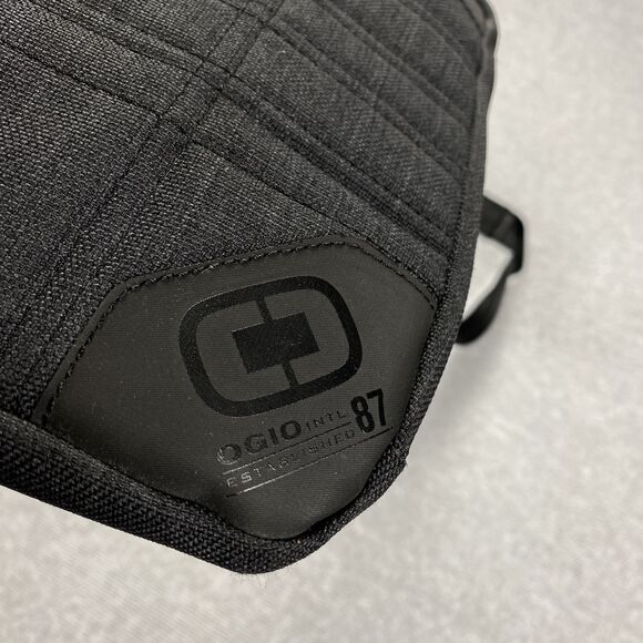 Ogio Newt 13" Slim Sleeve Messenger Bag - Static - Kindle Tablet iPAd - Picture 15 of 16